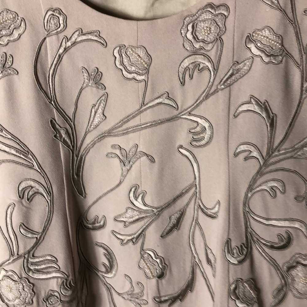 Carmen Marc Valvo Beige Beaded/ Embroidered Sheath Dress-Sz 14 NWT - Picture 7 of 10